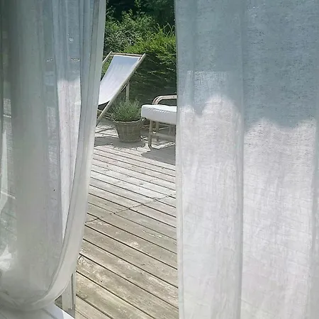 Classic Summerhouse With Sea Glimpse Near Tisvilde *