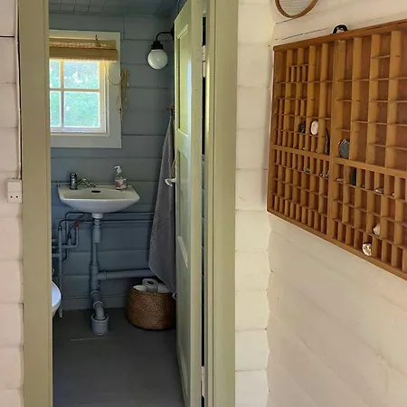 Classic Summerhouse With Sea Glimpse Near Tisvilde *