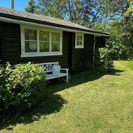 別荘 Classic Summerhouse With Sea Glimpse Near Tisvilde